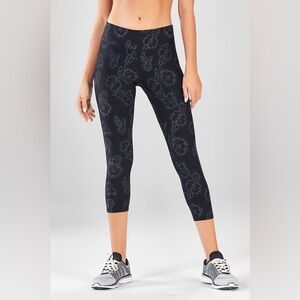 Fabletics Black Floral Define PowerHold® Mid-Rise Capri leggings